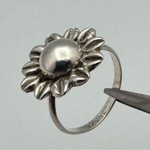 Sterling Silver Floral Dome Ring Size 4.25 Vintage Style Flower Ring